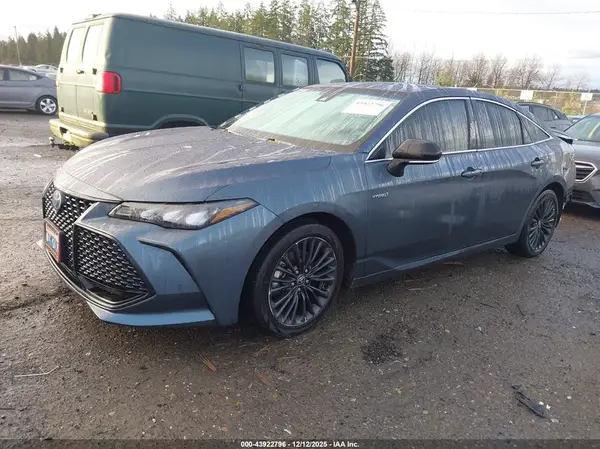 4T1EA1AB1MU010765 2021 TOYOTA AVALON - Image 2