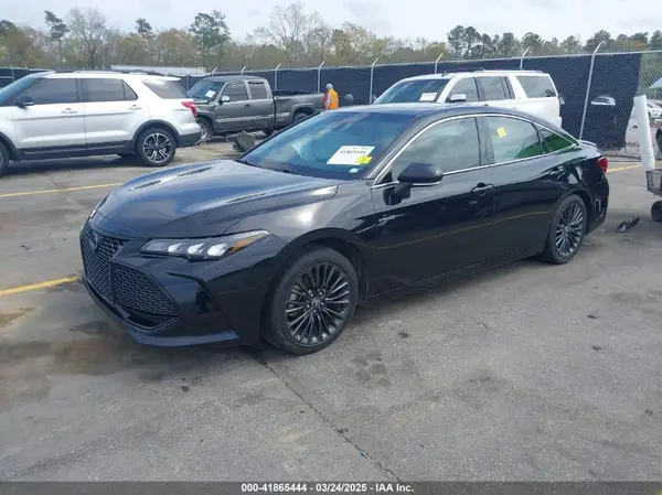 4T1EA1AB2MU002741 2021 TOYOTA AVALON - Image 2