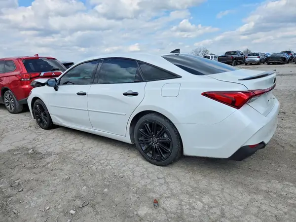 4T1EA1AB5NU015050 2022 TOYOTA AVALON - Image 2