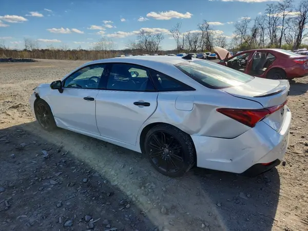 4T1EA1AB5NU015663 2022 TOYOTA AVALON - Image 2