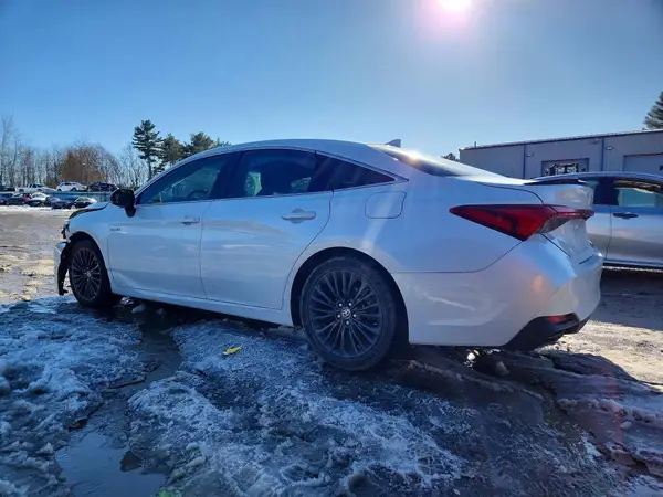 4T1EA1AB6MU001074 2021 TOYOTA AVALON - Image 2