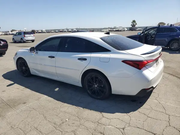 4T1EA1AB7NU015566 2022 TOYOTA AVALON - Image 2