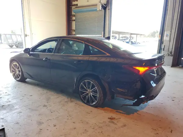 4T1EZ1FB1LU045404 2020 TOYOTA AVALON - Image 2