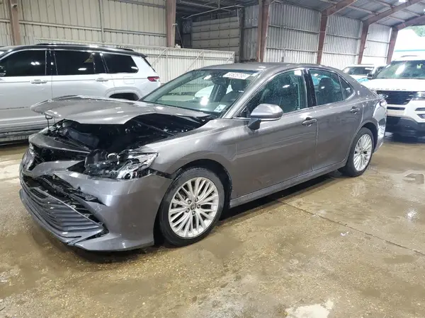 4T1F11AK0LU500276 2020 TOYOTA CAMRY - Image 1