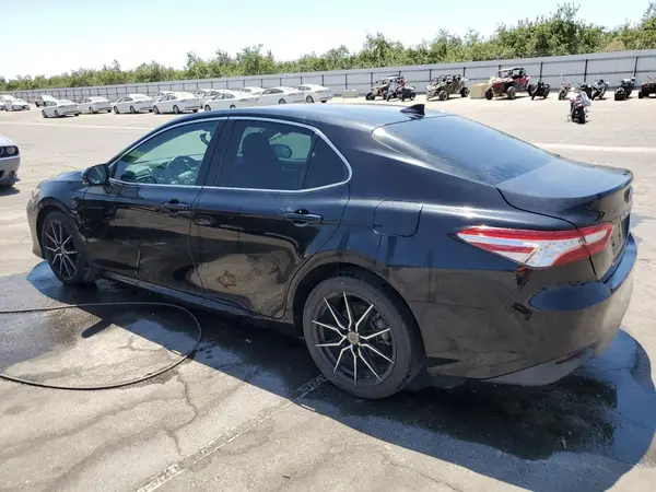 4T1F11AK0LU896239 2020 TOYOTA CAMRY - Image 2