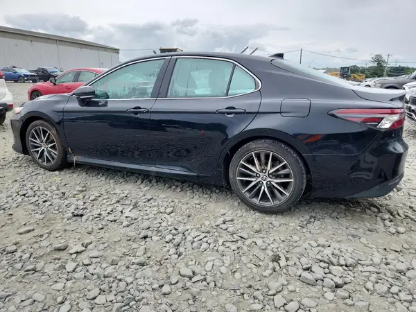 4T1F11AK0MU512042 2021 TOYOTA CAMRY - Image 2