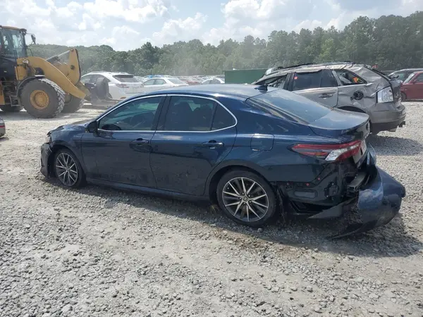 4T1F11AK0MU555909 2021 TOYOTA CAMRY - Image 2