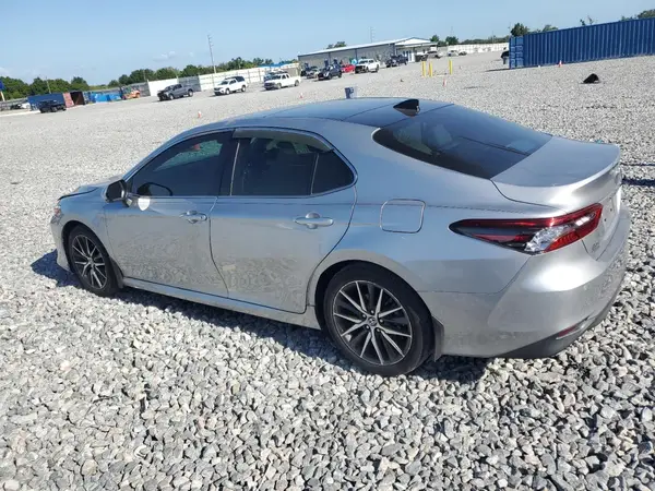 4T1F11AK0MU607068 2021 TOYOTA CAMRY - Image 2