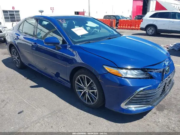 4T1F11AK0PU116097 2023 TOYOTA CAMRY - Image 1