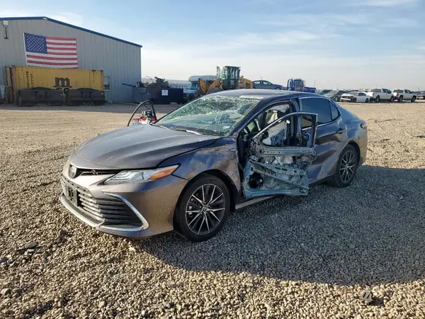 4T1F11AK0PU172329 2023 TOYOTA CAMRY - Image 1
