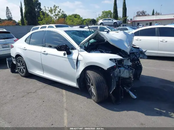 4T1F11AK0PU754916 2023 TOYOTA CAMRY - Image 1