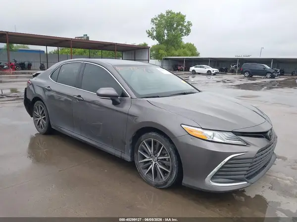 4T1F11AK0PU802284 2023 TOYOTA CAMRY - Image 1
