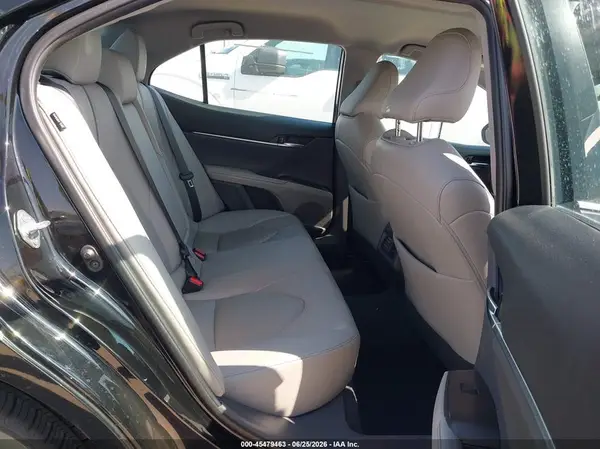 4T1F11AK1MU422317 2021 TOYOTA CAMRY - Image 8
