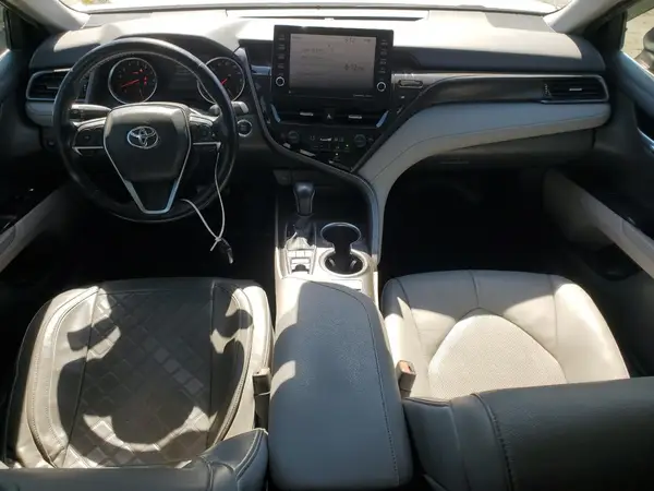 4T1F11AK1MU584626 2021 TOYOTA CAMRY - Image 8