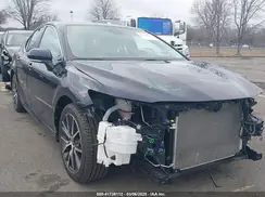 4T1F11AK1MU610318 2021 TOYOTA CAMRY