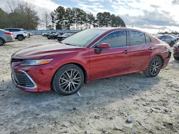 4T1F11AK1NU019746 2022 TOYOTA CAMRY - Image 1
