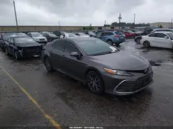4T1F11AK1NU076447 2022 TOYOTA CAMRY