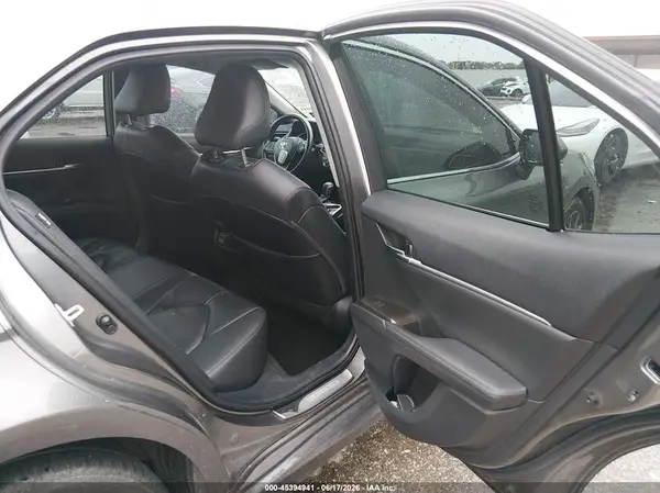 4T1F11AK1NU076447 2022 TOYOTA CAMRY - Image 8