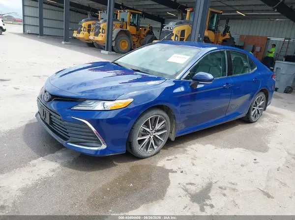 4T1F11AK1PU155166 2023 TOYOTA CAMRY - Image 2
