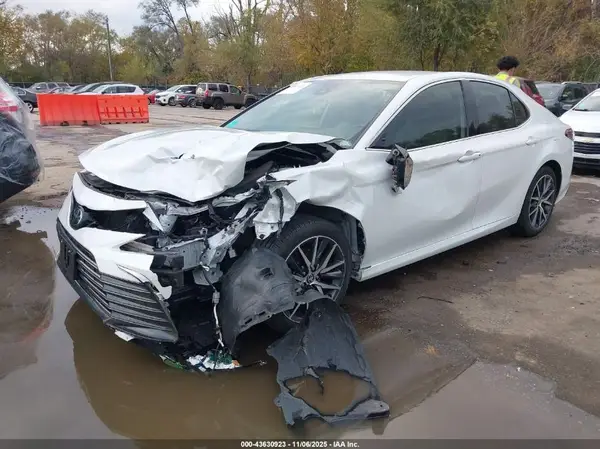 4T1F11AK1PU168936 2023 TOYOTA CAMRY - Image 2