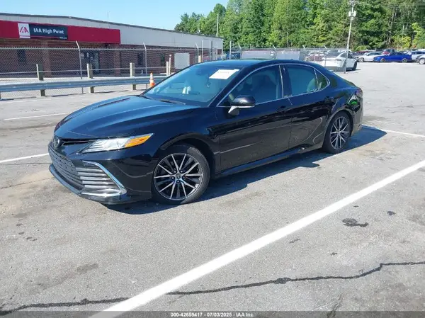 4T1F11AK1PU756917 2023 TOYOTA CAMRY - Image 2