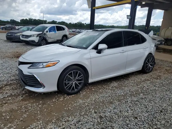 4T1F11AK1PU829431 2023 TOYOTA CAMRY - Image 1