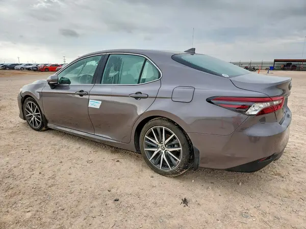 4T1F11AK1RU232413 2024 TOYOTA CAMRY - Image 2
