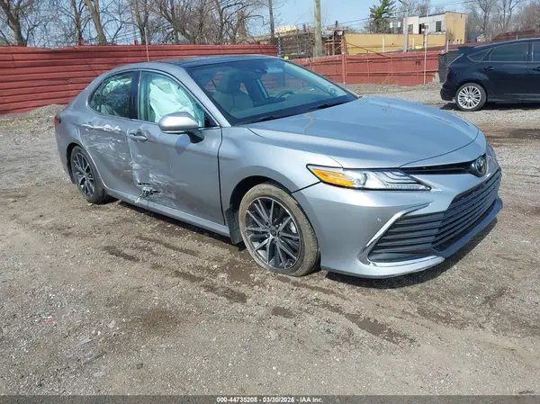 4T1F11AK1RU852873 2024 TOYOTA CAMRY - Image 1