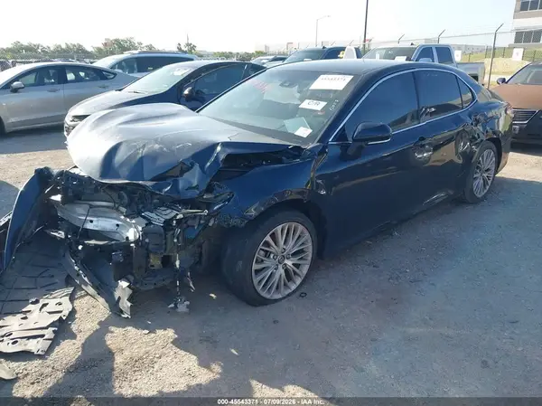 4T1F11AK2LU878745 2020 TOYOTA CAMRY - Image 2