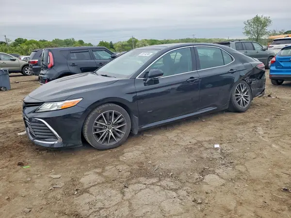 4T1F11AK2MU529926 2021 TOYOTA CAMRY - Image 1