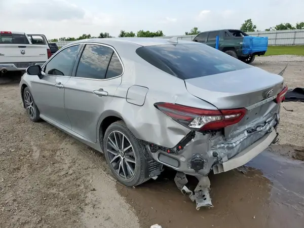 4T1F11AK2MU563414 2021 TOYOTA CAMRY - Image 2