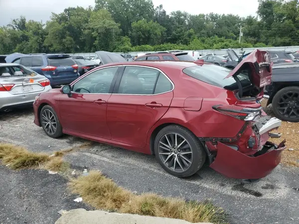 4T1F11AK2MU610750 2021 TOYOTA CAMRY - Image 2