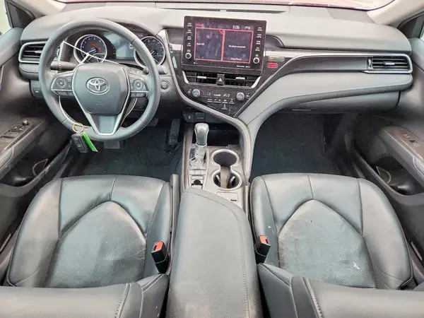 4T1F11AK2NU023627 2022 TOYOTA CAMRY - Image 8