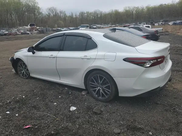 4T1F11AK2PU766730 2023 TOYOTA CAMRY - Image 2