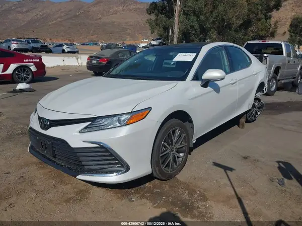 4T1F11AK2PU816672 2023 TOYOTA CAMRY - Image 2