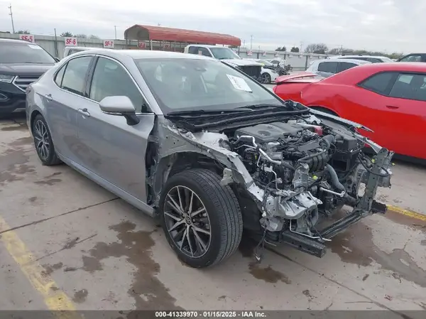 4T1F11AK2RU854275 2024 TOYOTA CAMRY - Image 1