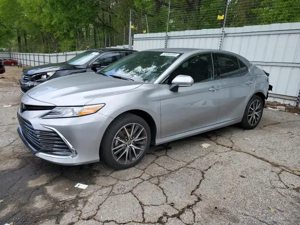 4T1F11AK2RU887079 2024 TOYOTA CAMRY - Image 1