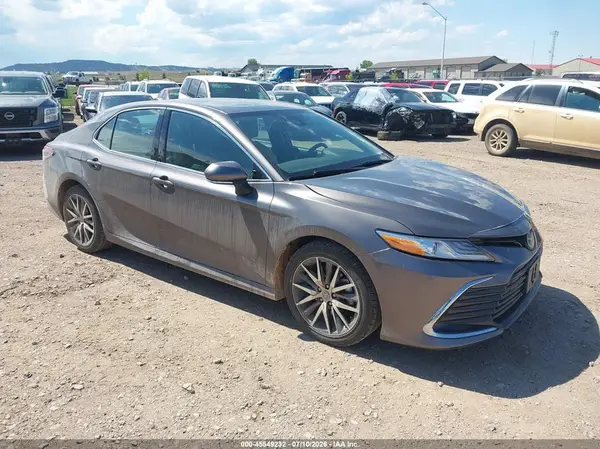 4T1F11AK2RU909288 2024 TOYOTA CAMRY - Image 1