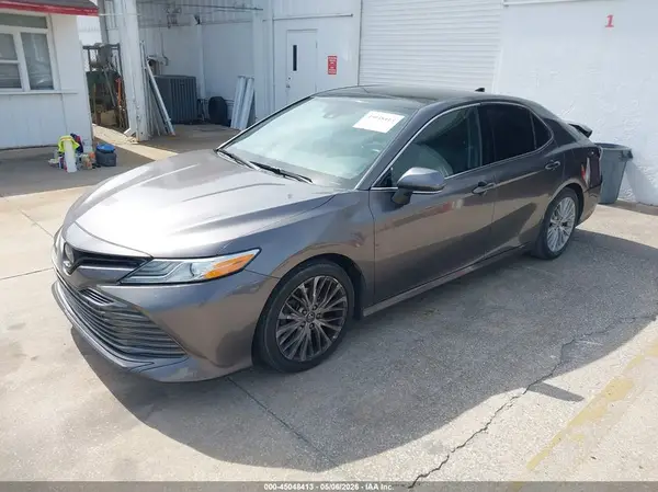 4T1F11AK3LU386564 2020 TOYOTA CAMRY - Image 2