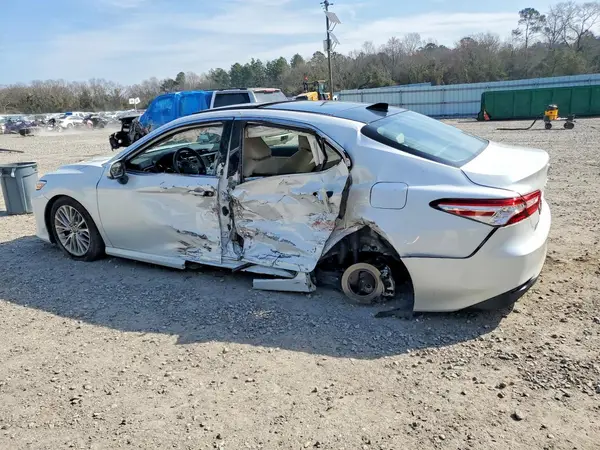 4T1F11AK3LU969054 2020 TOYOTA CAMRY - Image 2