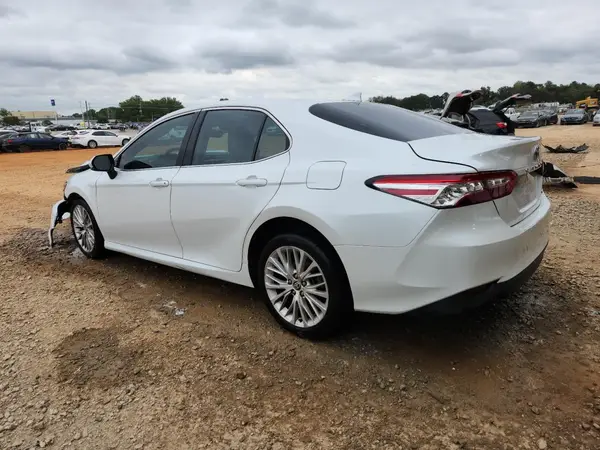 4T1F11AK3LU990891 2020 TOYOTA CAMRY - Image 2