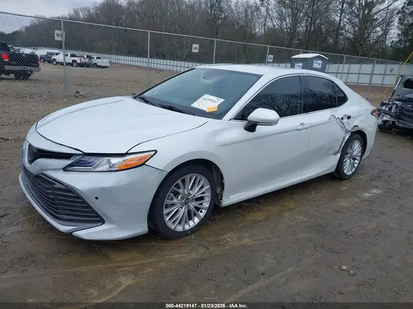 4T1F11AK3LU993080 2020 TOYOTA CAMRY - Image 2