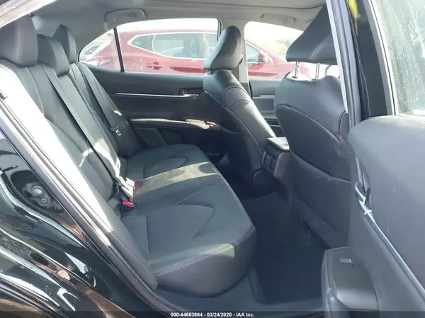 4T1F11AK3MU476332 2021 TOYOTA CAMRY - Image 8