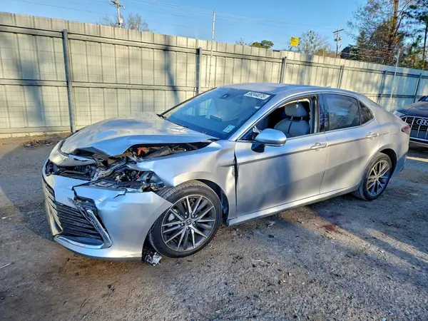 4T1F11AK3MU512875 2021 TOYOTA CAMRY - Image 1