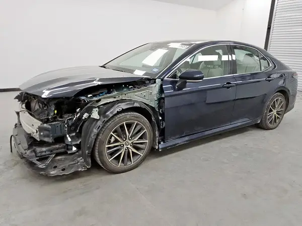 4T1F11AK3MU597023 2021 TOYOTA CAMRY - Image 1
