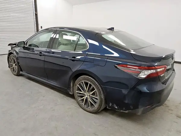 4T1F11AK3MU597023 2021 TOYOTA CAMRY - Image 2