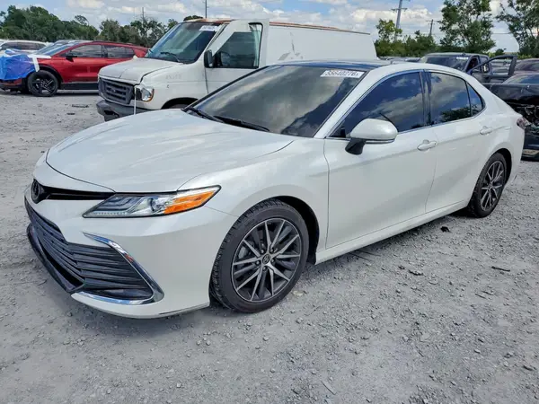 4T1F11AK3PU113873 2023 TOYOTA CAMRY - Image 1