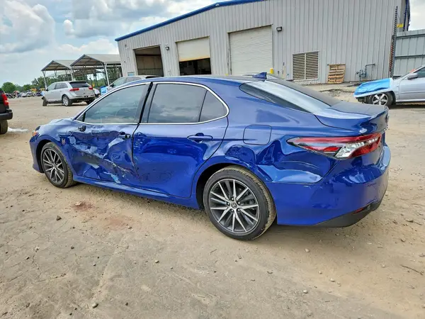 4T1F11AK3PU178884 2023 TOYOTA CAMRY - Image 2