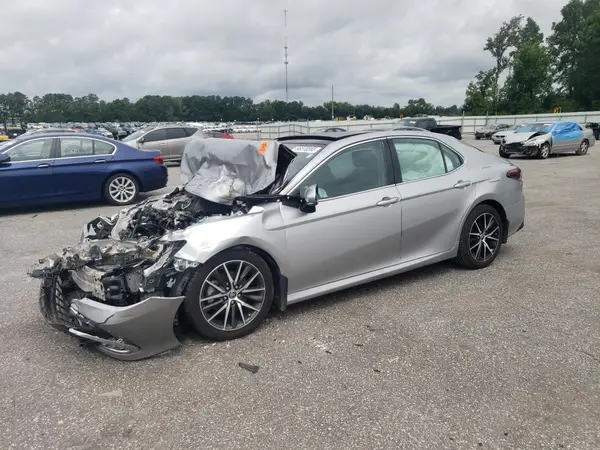 4T1F11AK3PU727838 2023 TOYOTA CAMRY - Image 1