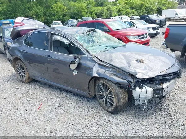4T1F11AK3PU755865 2023 TOYOTA CAMRY - Image 1
